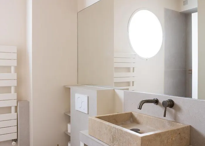 The Charming Saint Honore * Paris